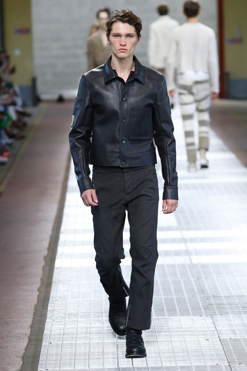 Fashion Week Milan Spring/Summer 2018 look 16 from the Dirk Bikkembergs collection 男装