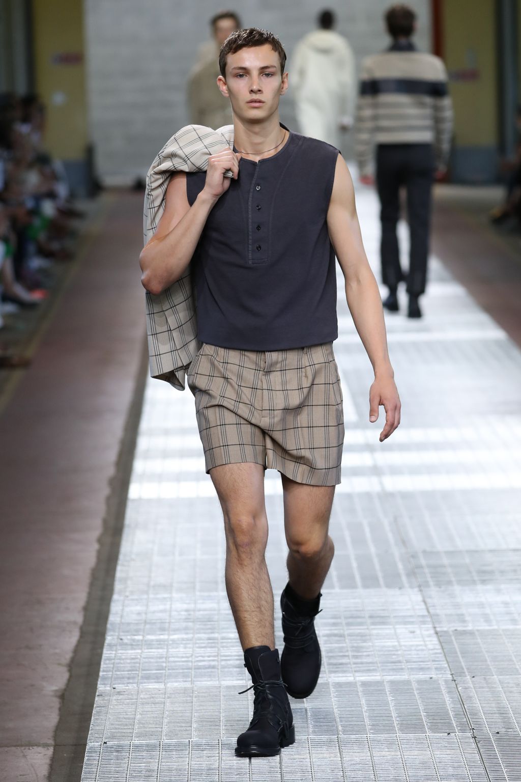 Fashion Week Milan Spring/Summer 2018 look 18 from the Dirk Bikkembergs collection menswear