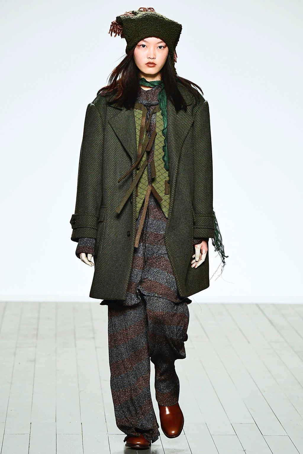 Fashion Week London Fall/Winter 2019 look 21 from the Asai collection 女装