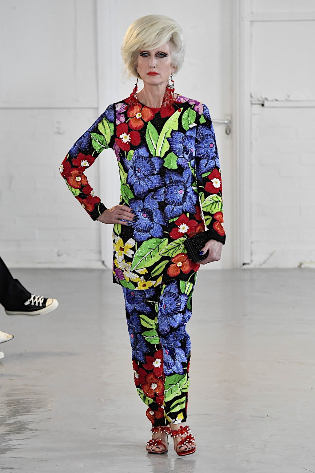 Fashion Week London Fall/Winter 2020 look 14 from the Ashish collection 女装