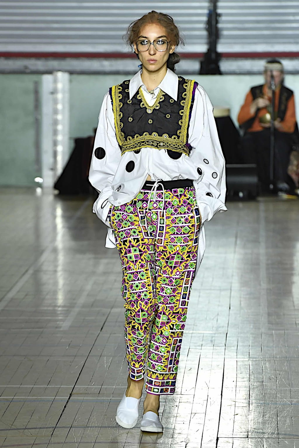 Fashion Week London Spring/Summer 2020 look 29 from the Ashish collection 女装