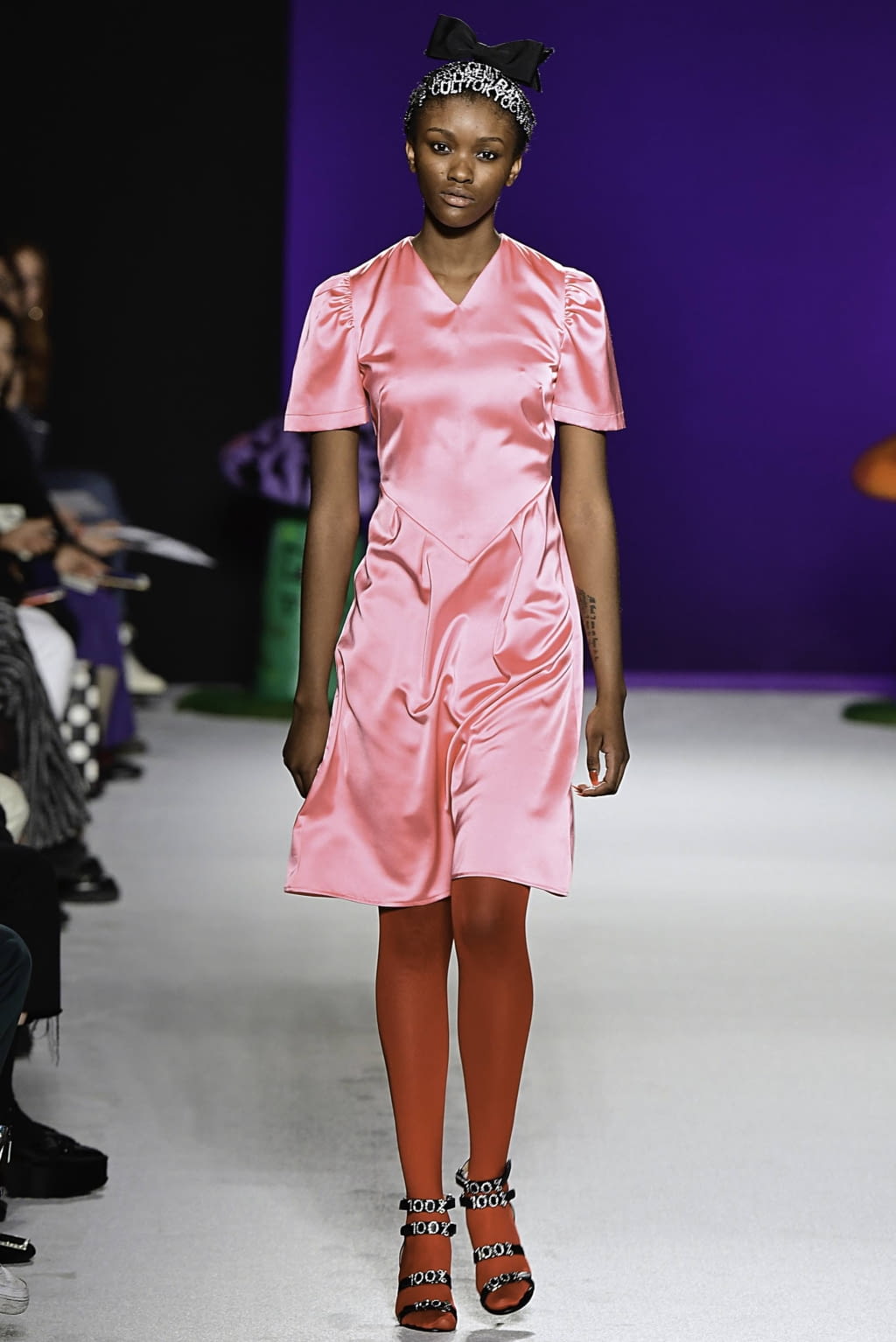 Fashion Week London Fall/Winter 2019 look 17 from the Ashley Williams collection 女装