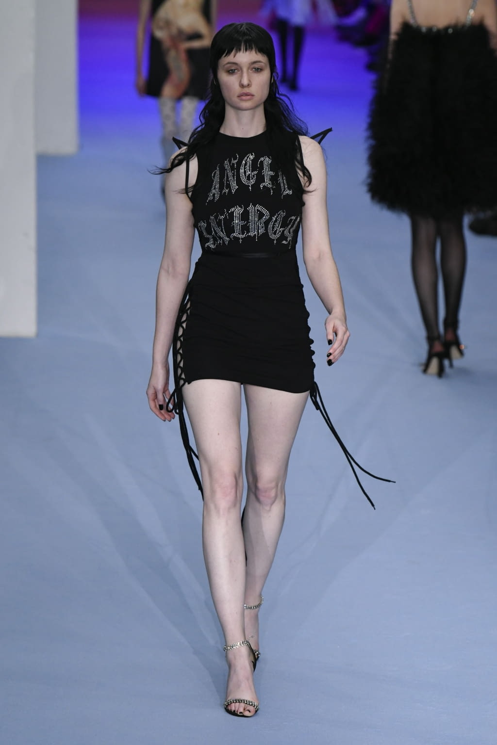 Fashion Week London Fall/Winter 2020 look 6 de la collection Ashley Williams womenswear