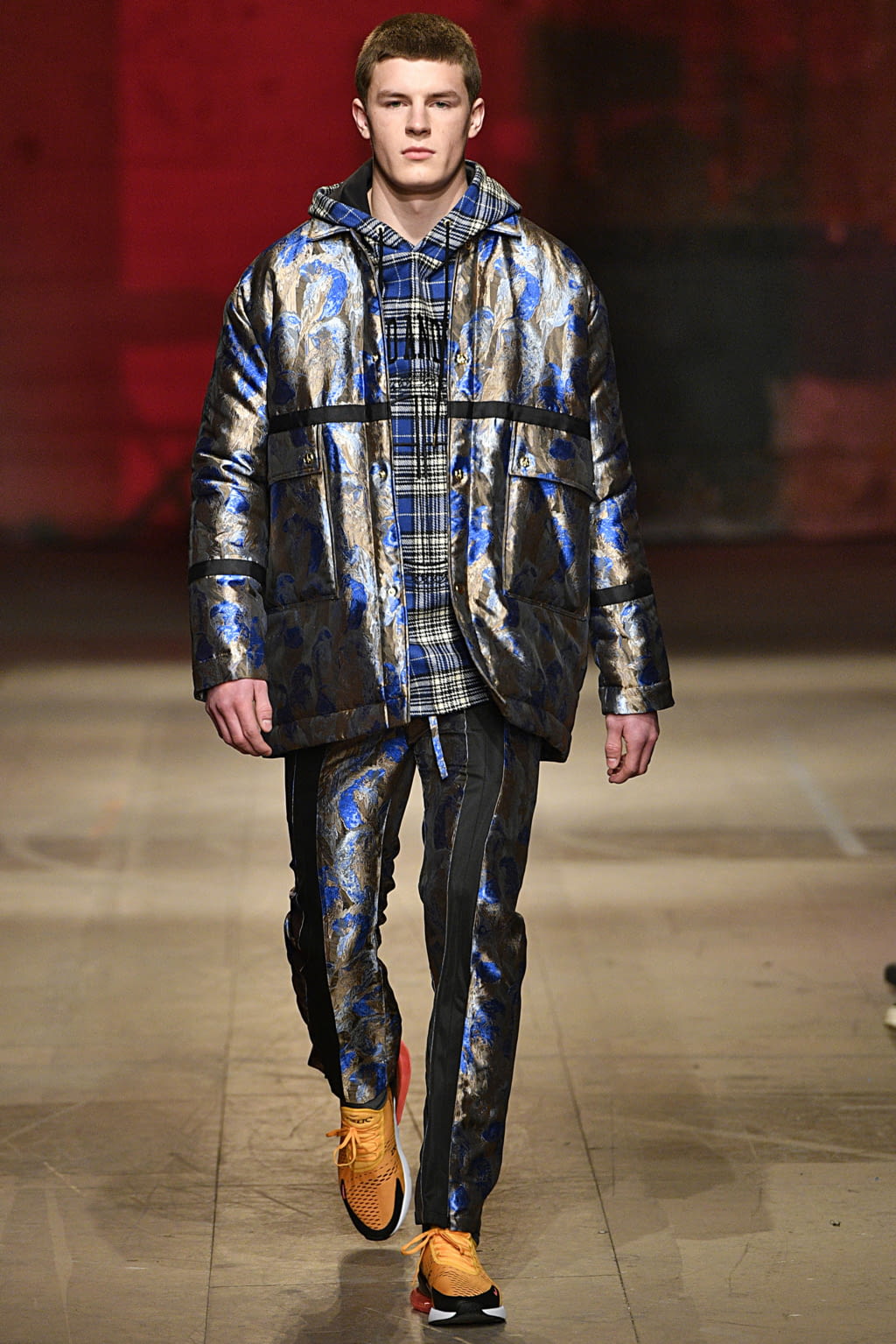 Fashion Week London Fall/Winter 2018 look 12 from the Astrid Andersen collection 男装