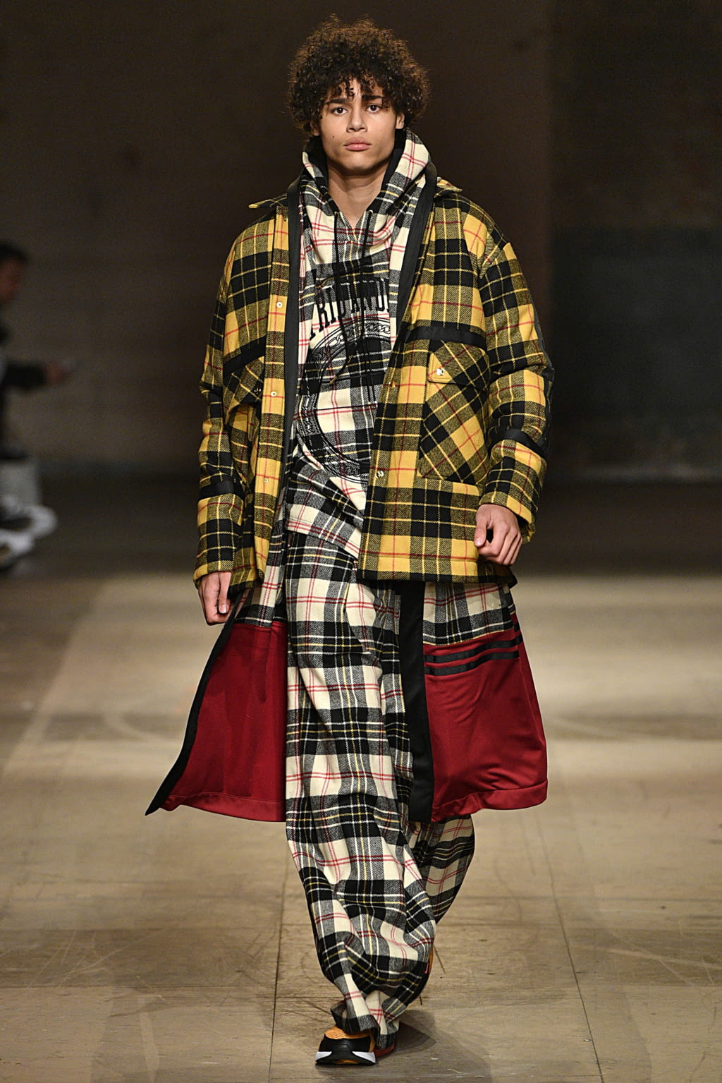 Fashion Week London Fall/Winter 2018 look 20 from the Astrid Andersen collection 男装