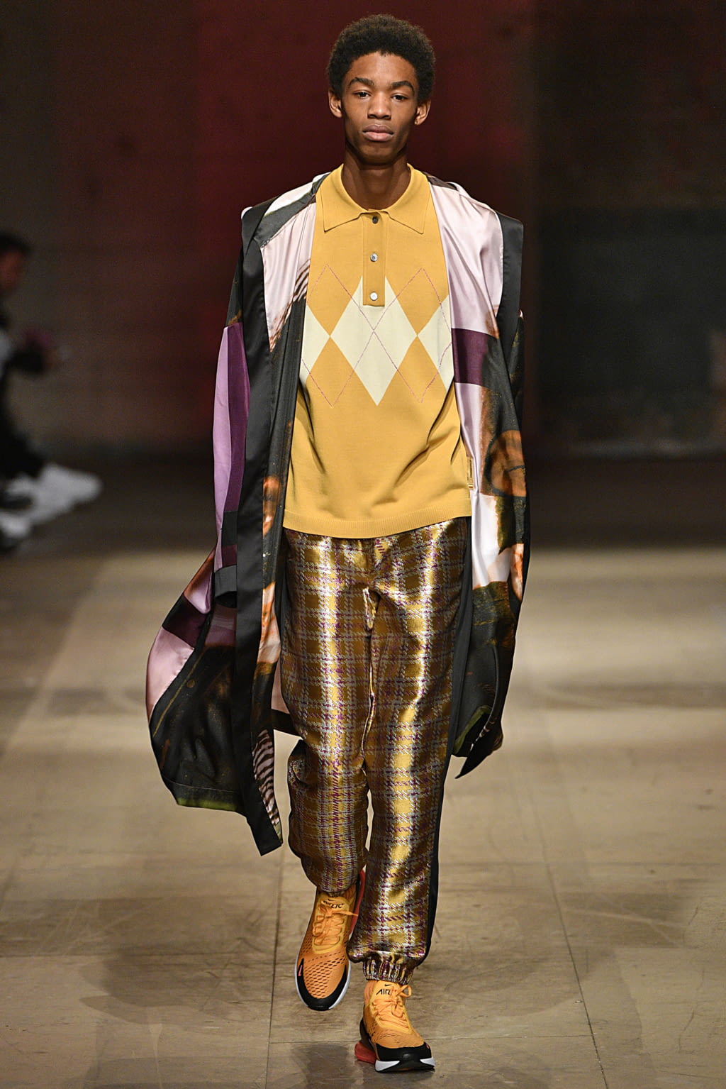 Fashion Week London Fall/Winter 2018 look 25 from the Astrid Andersen collection 男装