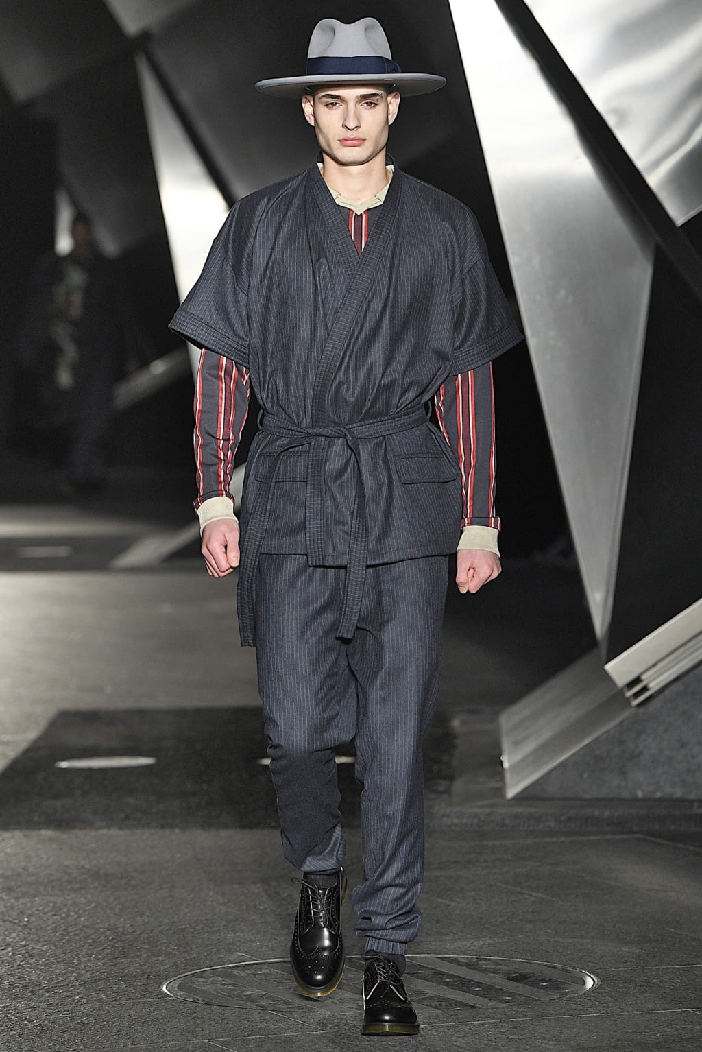 Fashion Week London Fall/Winter 2019 look 3 from the Astrid Andersen collection menswear