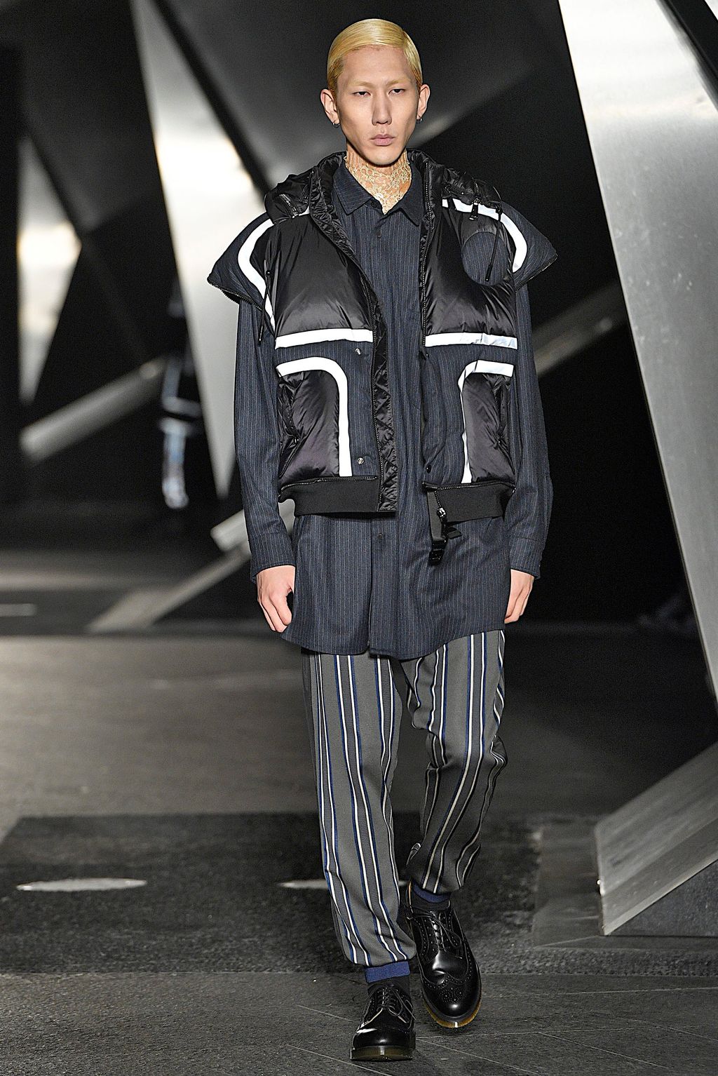 Fashion Week London Fall/Winter 2019 look 4 from the Astrid Andersen collection 男装