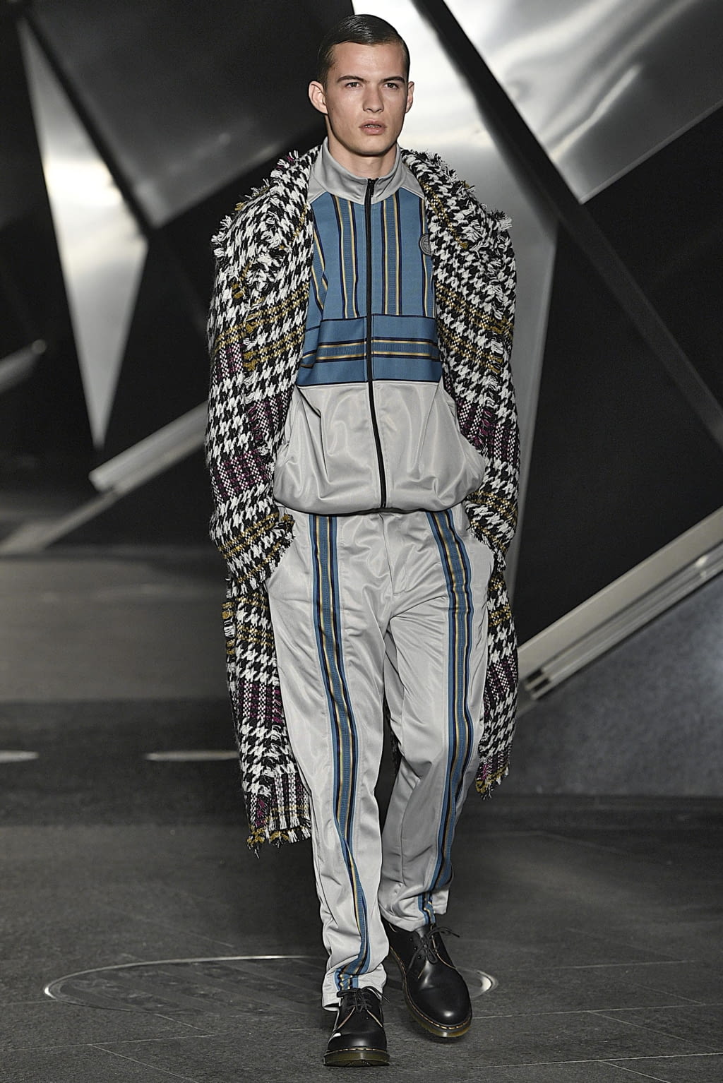 Fashion Week London Fall/Winter 2019 look 9 from the Astrid Andersen collection 男装