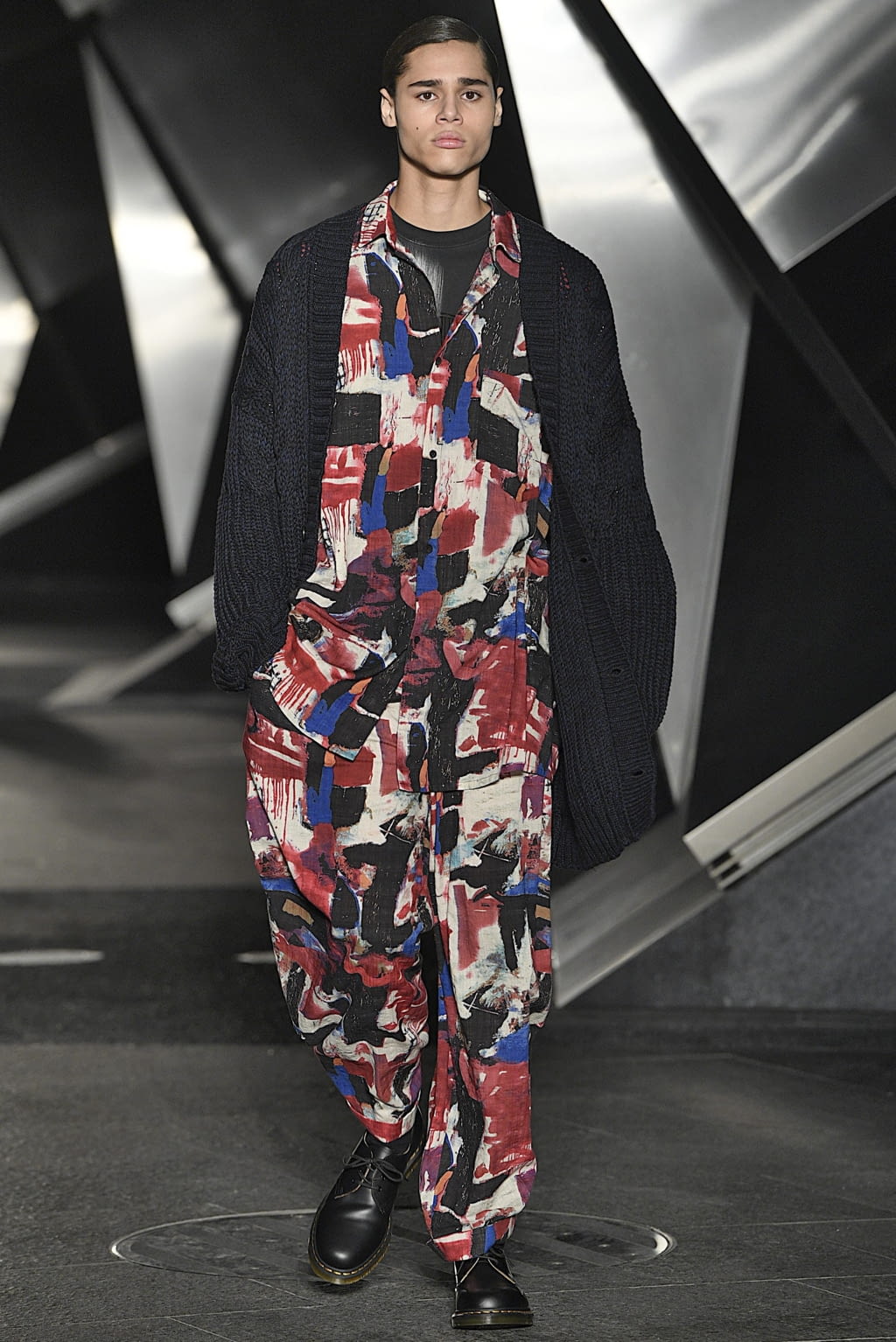 Fashion Week London Fall/Winter 2019 look 15 from the Astrid Andersen collection 男装