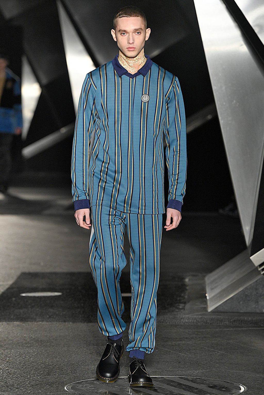 Fashion Week London Fall/Winter 2019 look 20 from the Astrid Andersen collection 男装