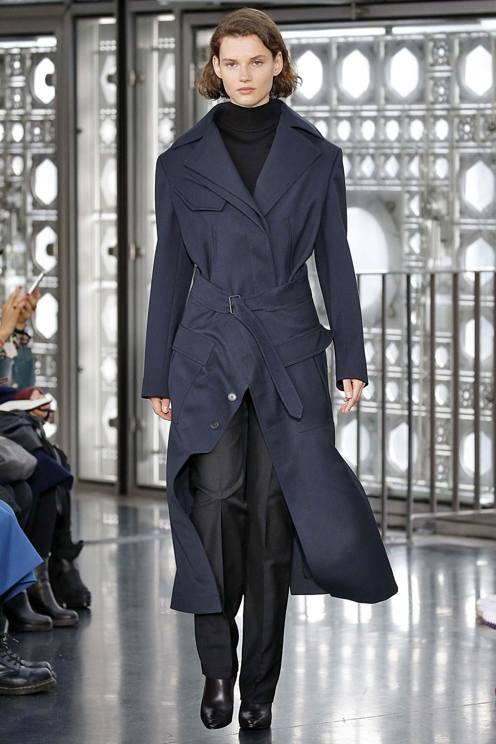Fashion Week Paris Fall/Winter 2018 look 1 from the Atlein collection 女装