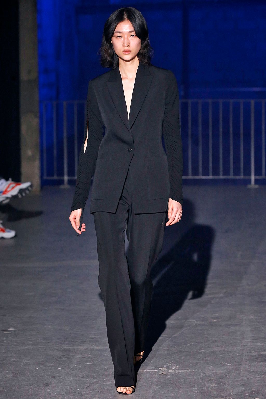 Fashion Week Paris Fall/Winter 2019 look 11 from the Atlein collection womenswear