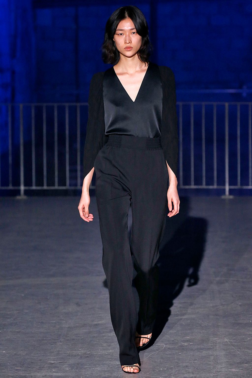 Fashion Week Paris Fall/Winter 2019 look 27 from the Atlein collection 女装