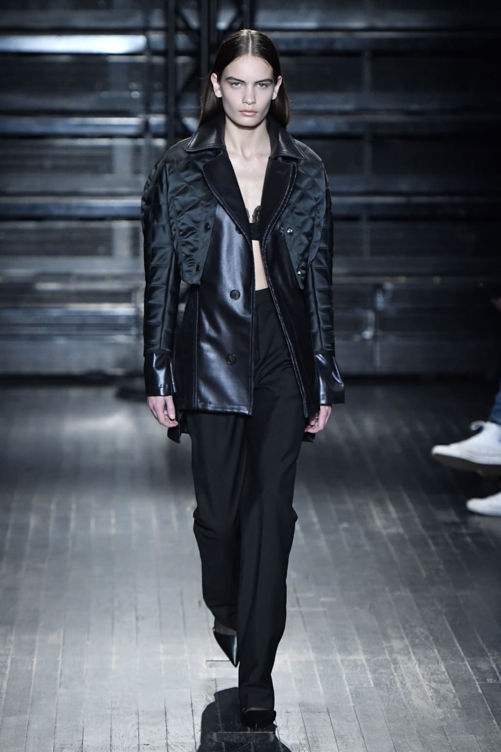 Fashion Week Paris Fall/Winter 2020 look 1 de la collection Atlein womenswear