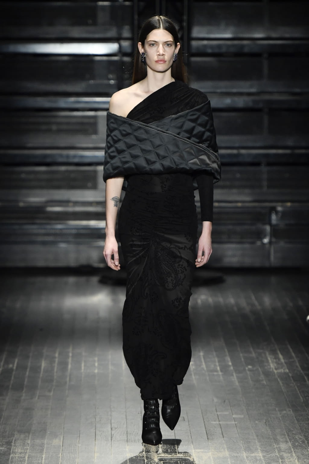 Fashion Week Paris Fall/Winter 2020 look 13 de la collection Atlein womenswear
