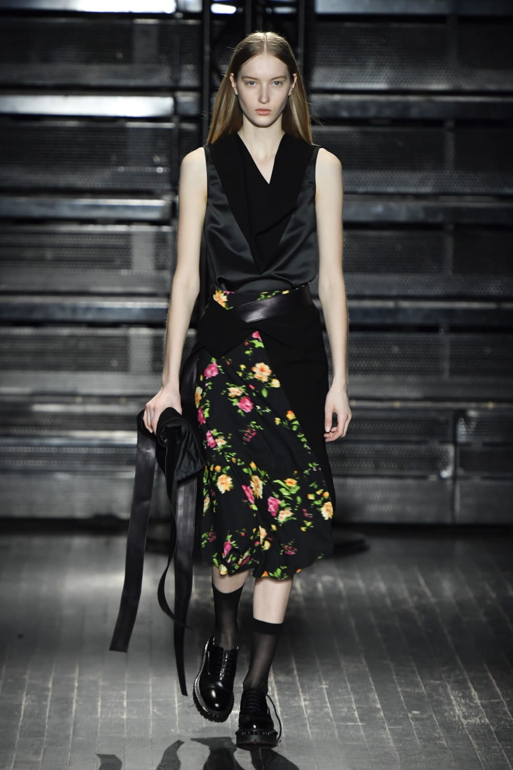 Fashion Week Paris Fall/Winter 2020 look 19 de la collection Atlein womenswear