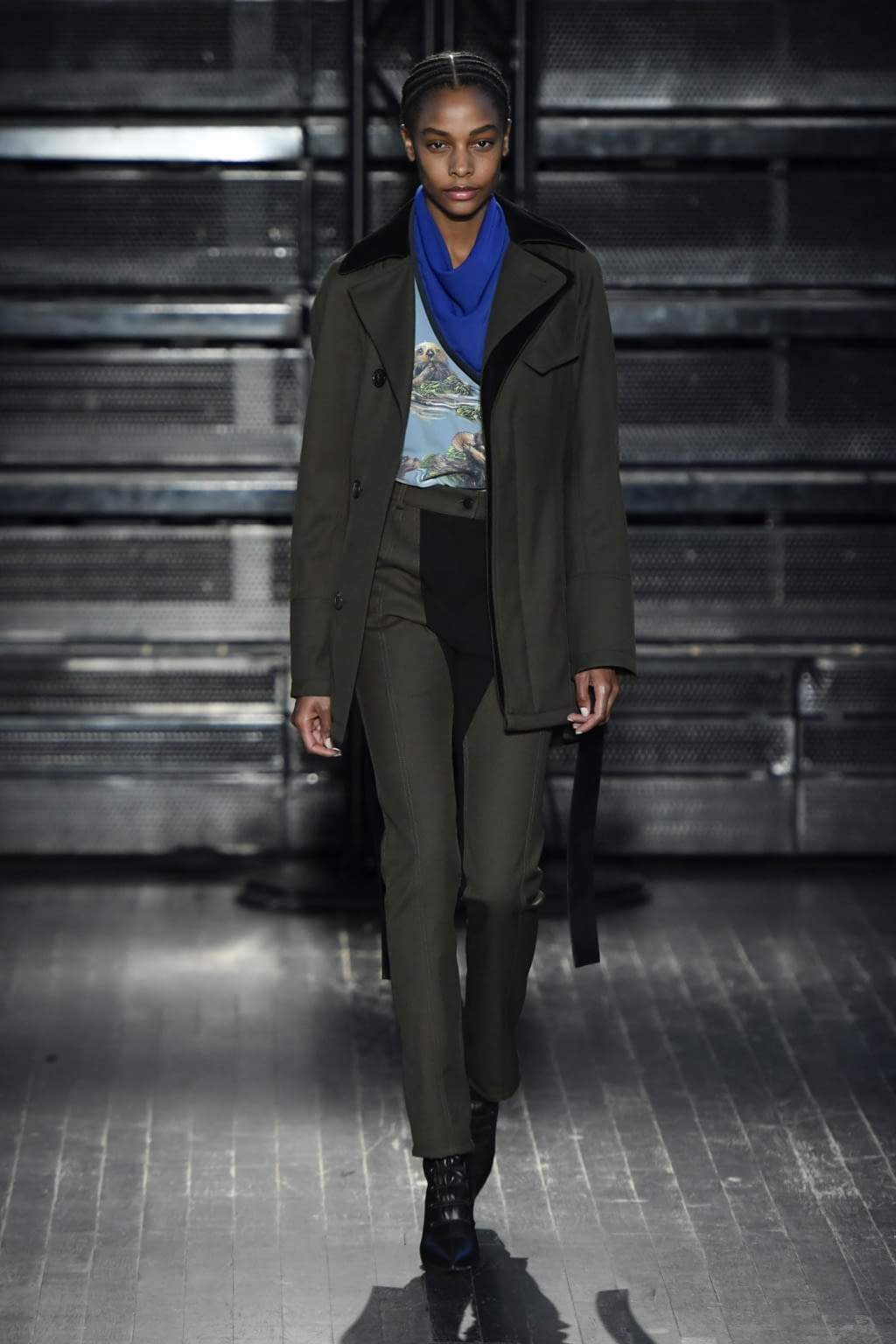 Fashion Week Paris Fall/Winter 2020 look 23 from the Atlein collection womenswear
