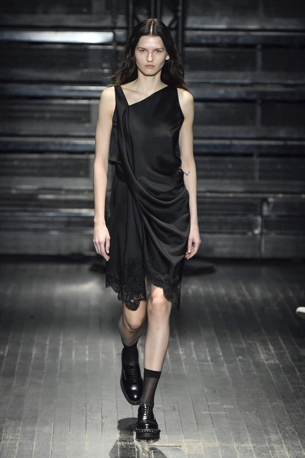 Fashion Week Paris Fall/Winter 2020 look 28 de la collection Atlein womenswear