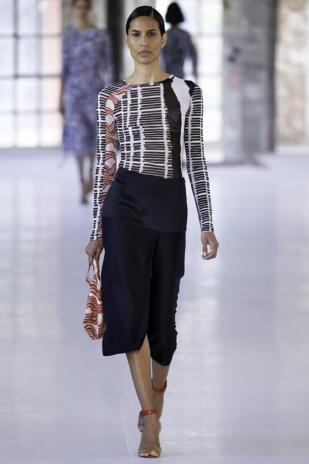 Fashion Week Paris Spring/Summer 2019 look 8 de la collection Atlein womenswear