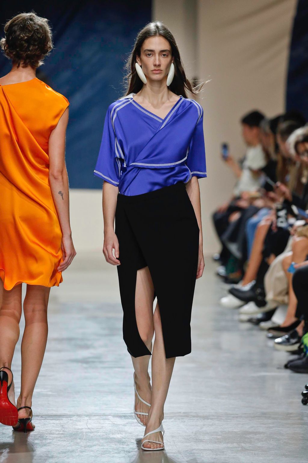 Fashion Week Paris Spring/Summer 2020 look 14 de la collection Atlein womenswear