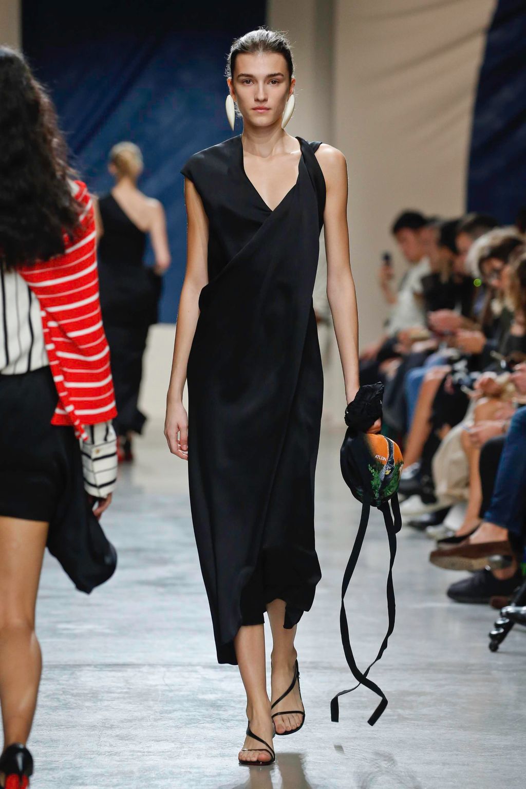 Fashion Week Paris Spring/Summer 2020 look 20 de la collection Atlein womenswear