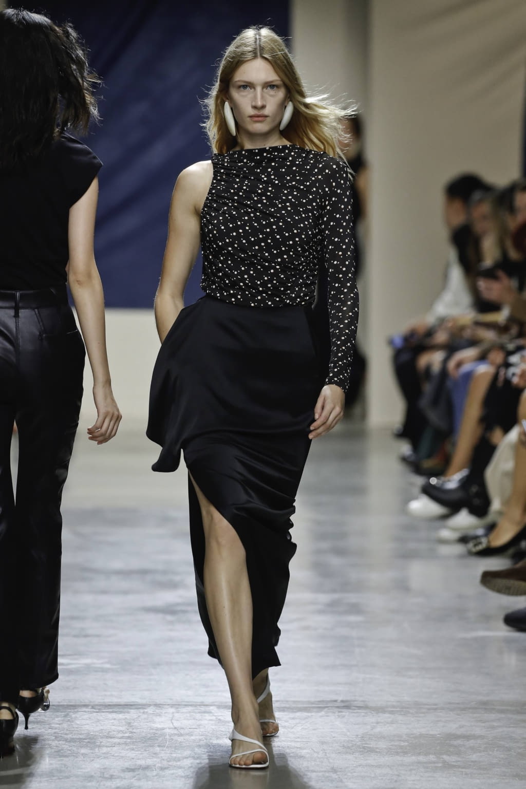 Fashion Week Paris Spring/Summer 2020 look 30 de la collection Atlein womenswear