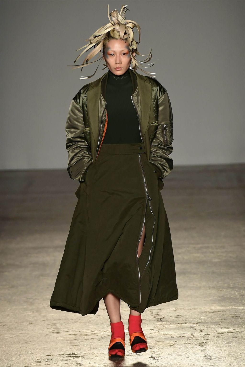 Fashion Week Milan Fall/Winter 2017 look 8 from the Atsushi Nakashima collection womenswear