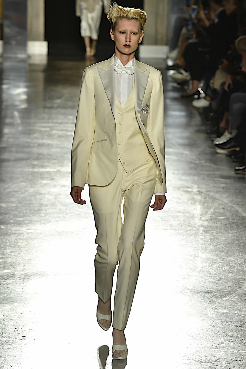 Fashion Week Milan Spring/Summer 2020 look 16 de la collection Atsushi Nakashima womenswear
