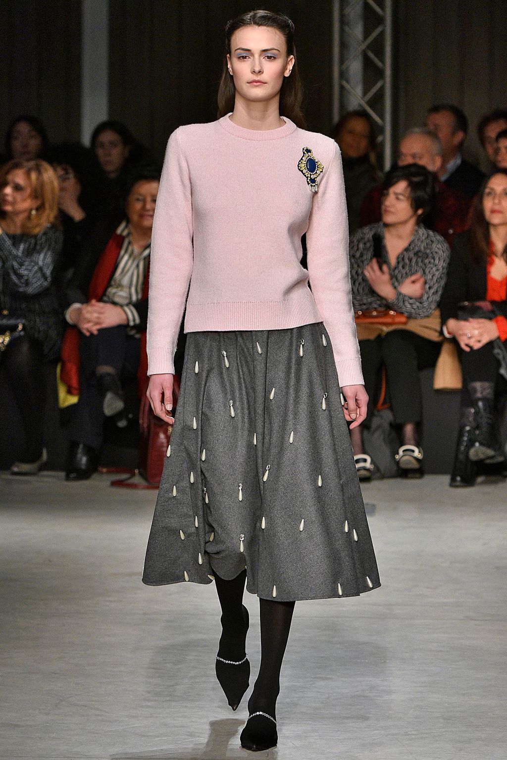 Fashion Week Milan Fall/Winter 2018 look 14 from the Au Jour Le Jour collection womenswear