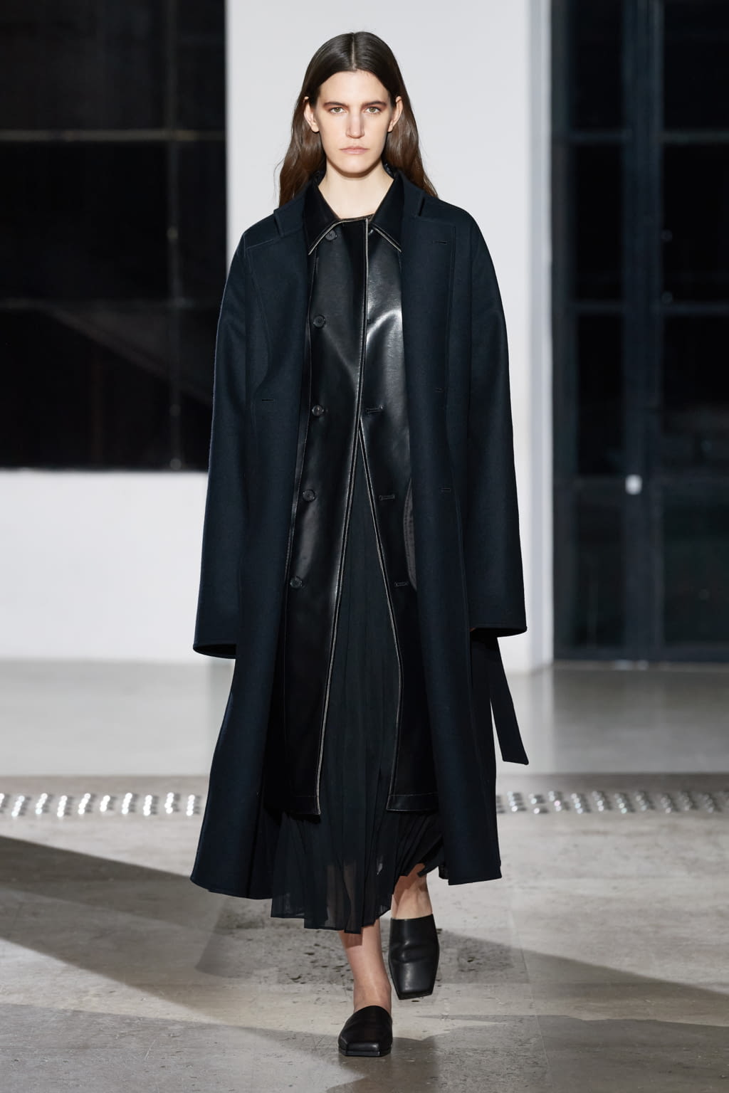 Fashion Week Paris Fall/Winter 2020 look 2 de la collection AURALEE menswear