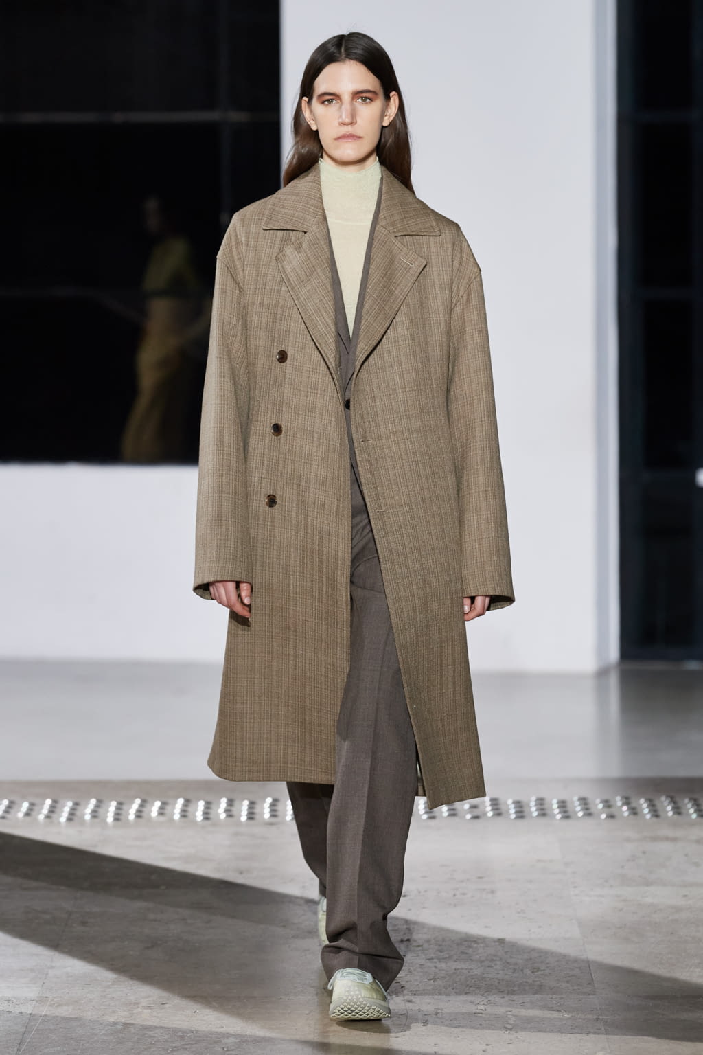 Fashion Week Paris Fall/Winter 2020 look 19 from the AURALEE collection menswear