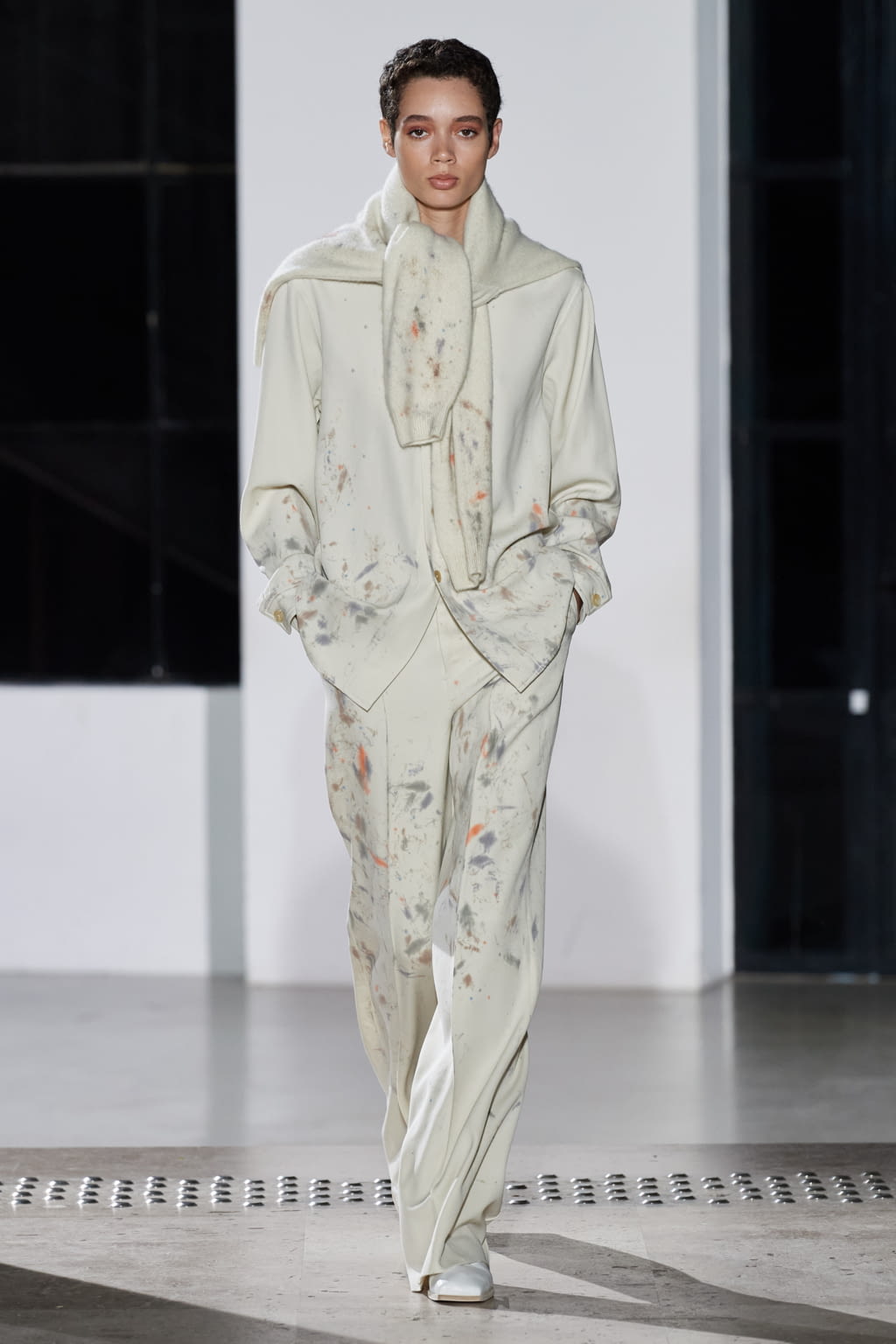Fashion Week Paris Fall/Winter 2020 look 31 from the AURALEE collection 男装