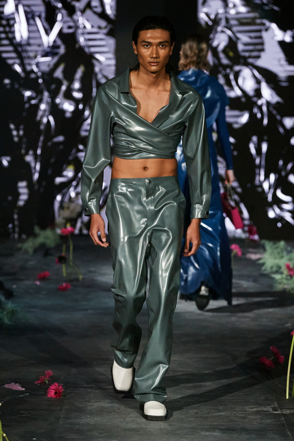 Fashion Week Paris Fall/Winter 2022 look 3 from the AVELLANO collection womenswear