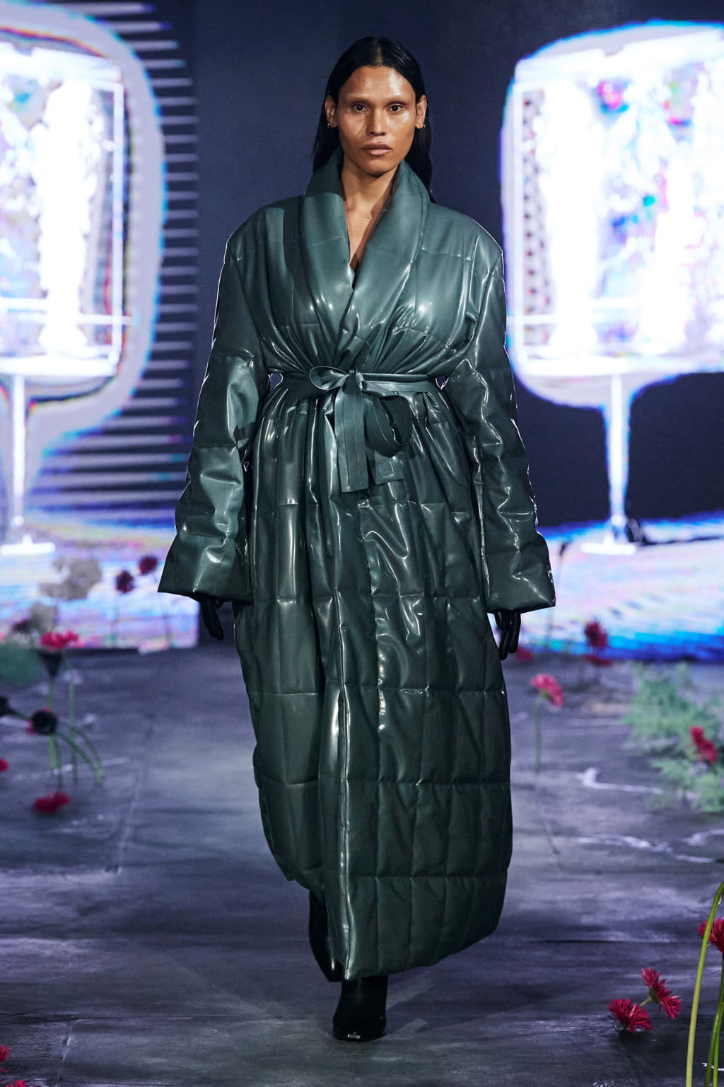 Fashion Week Paris Fall/Winter 2022 look 22 from the AVELLANO collection 女装