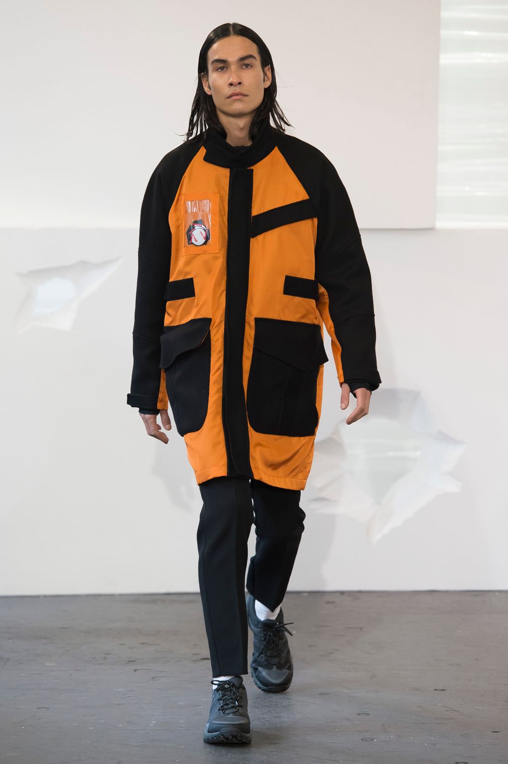 Fashion Week Paris Fall/Winter 2017 look 9 from the Avoc collection menswear