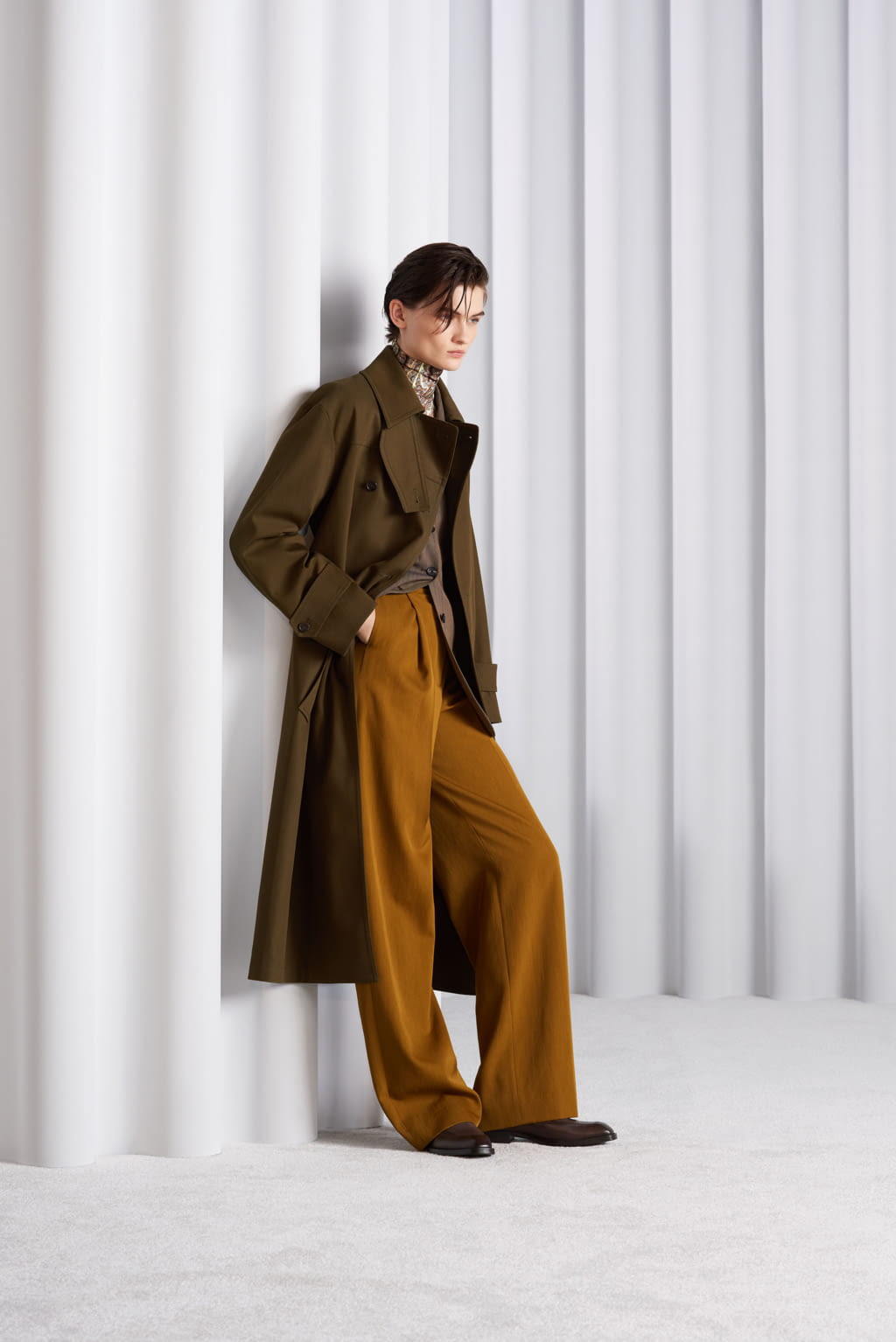 Fashion Week Paris Fall/Winter 2021 look 3 from the Paul Smith collection 女装
