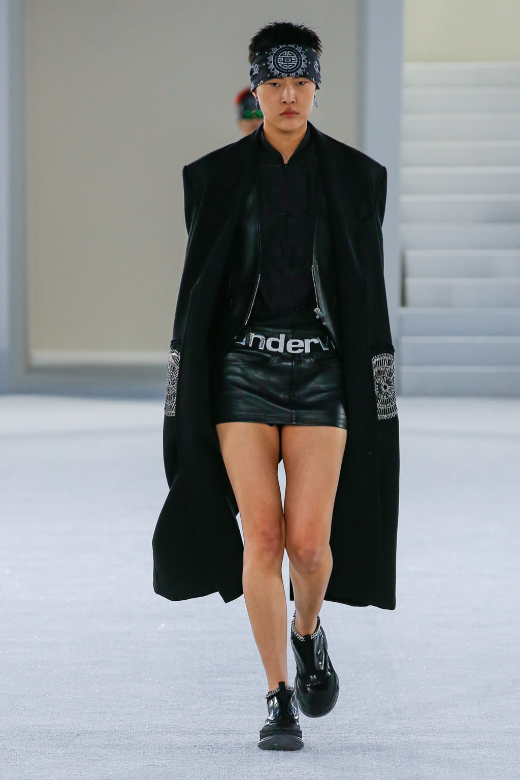 Fashion Week New York Spring/Summer 2019 look 2 from the Alexander Wang collection womenswear