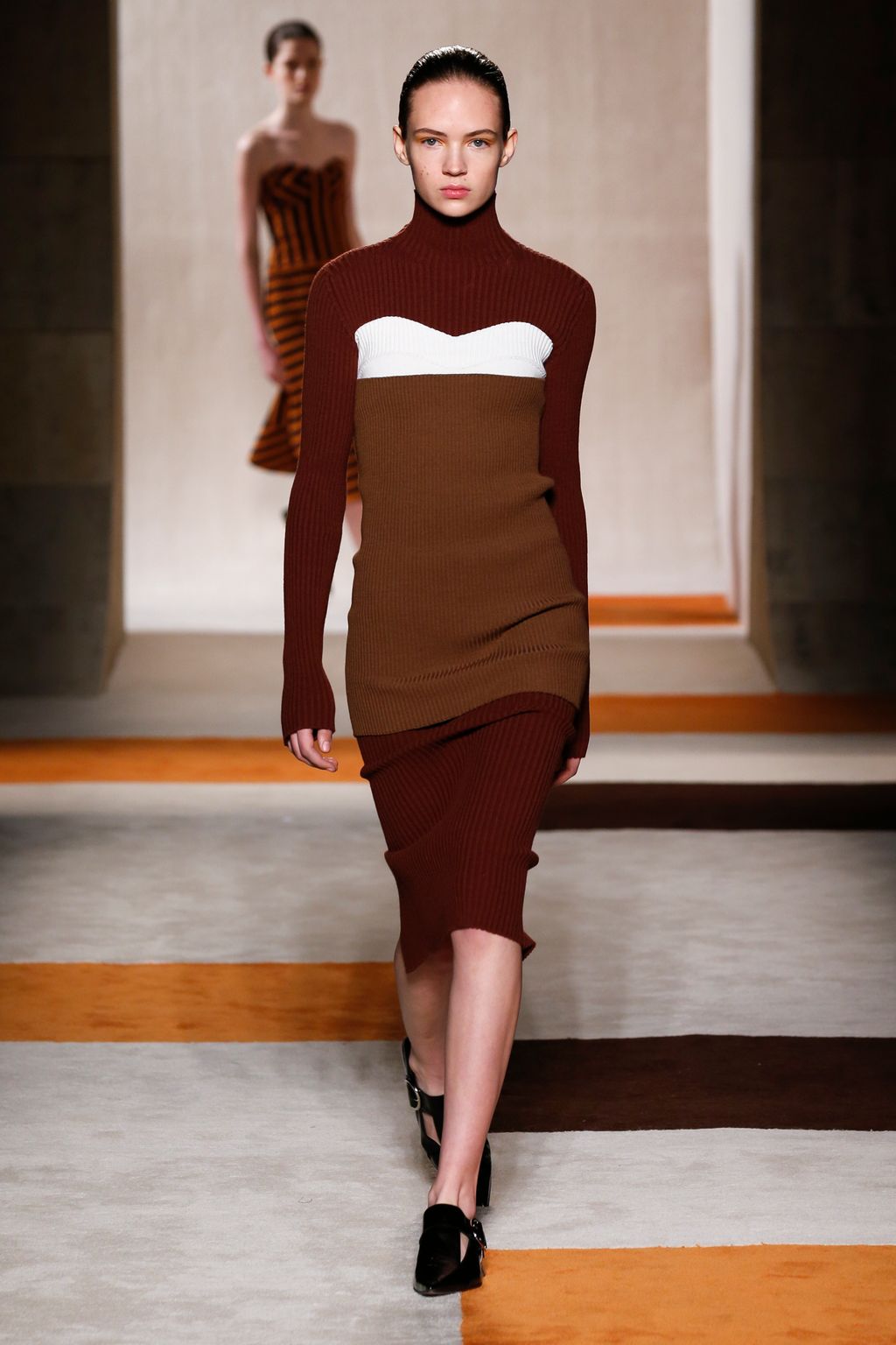 Fashion Week New York Fall/Winter 2016 look 15 from the Victoria Beckham collection womenswear