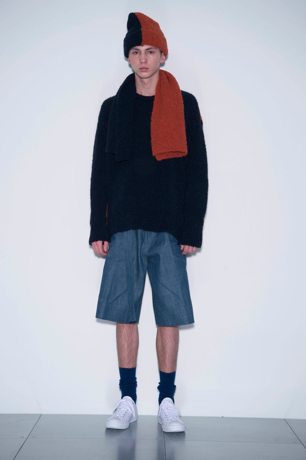 Fashion Week London Fall/Winter 2017 look 7 from the Lou Dalton collection menswear