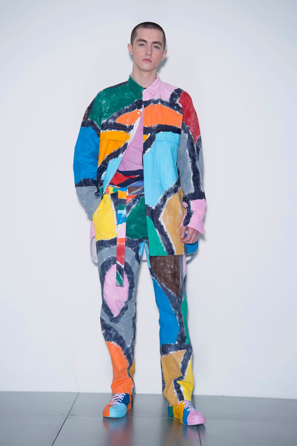 Fashion Week London Fall/Winter 2017 look 9 from the Lou Dalton collection menswear