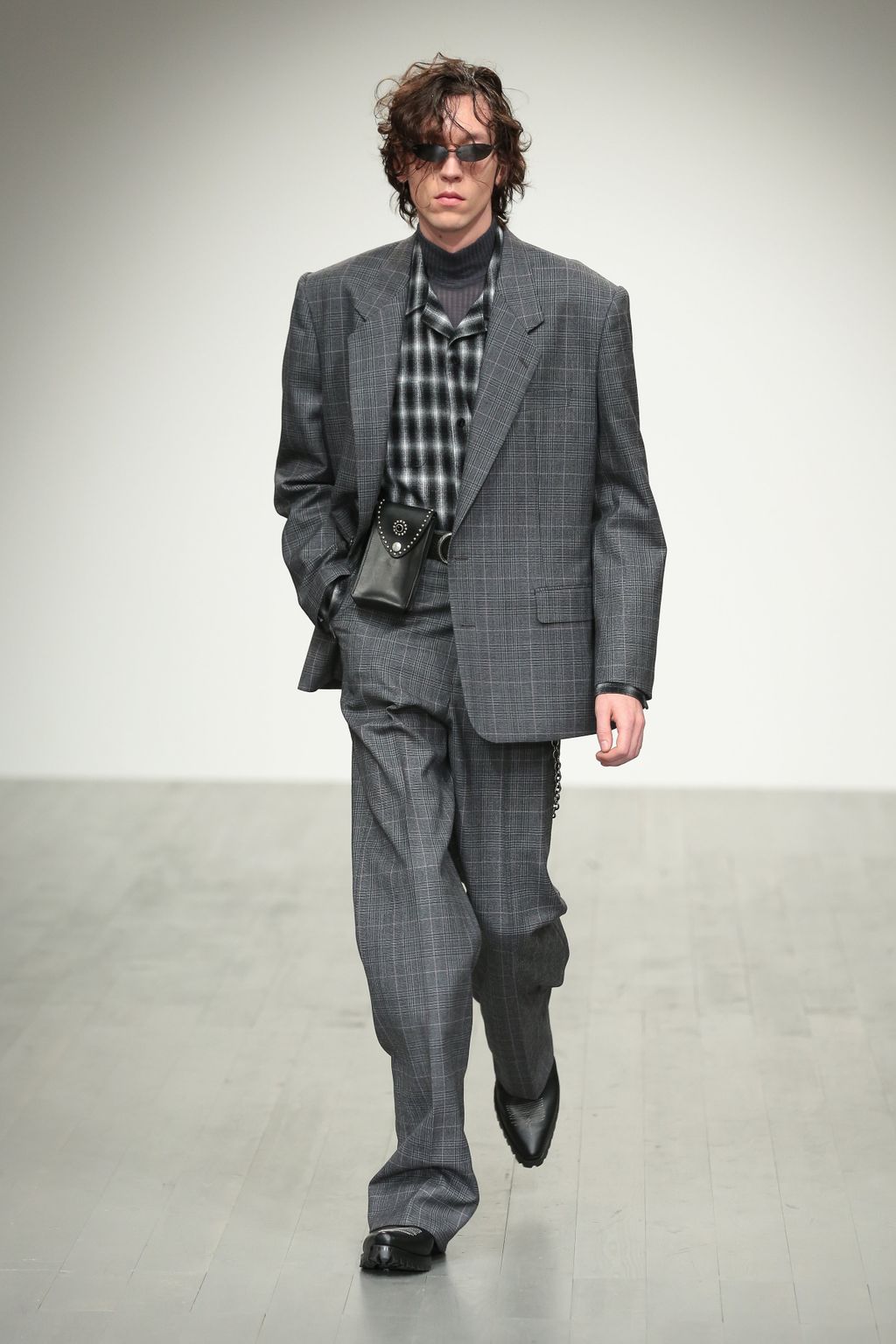 Fashion Week London Fall/Winter 2018 look 14 from the John Lawrence Sullivan collection 男装