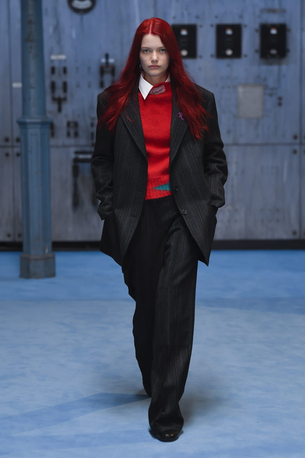 Fashion Week Paris Fall/Winter 2021 look 30 from the Raf Simons collection womenswear