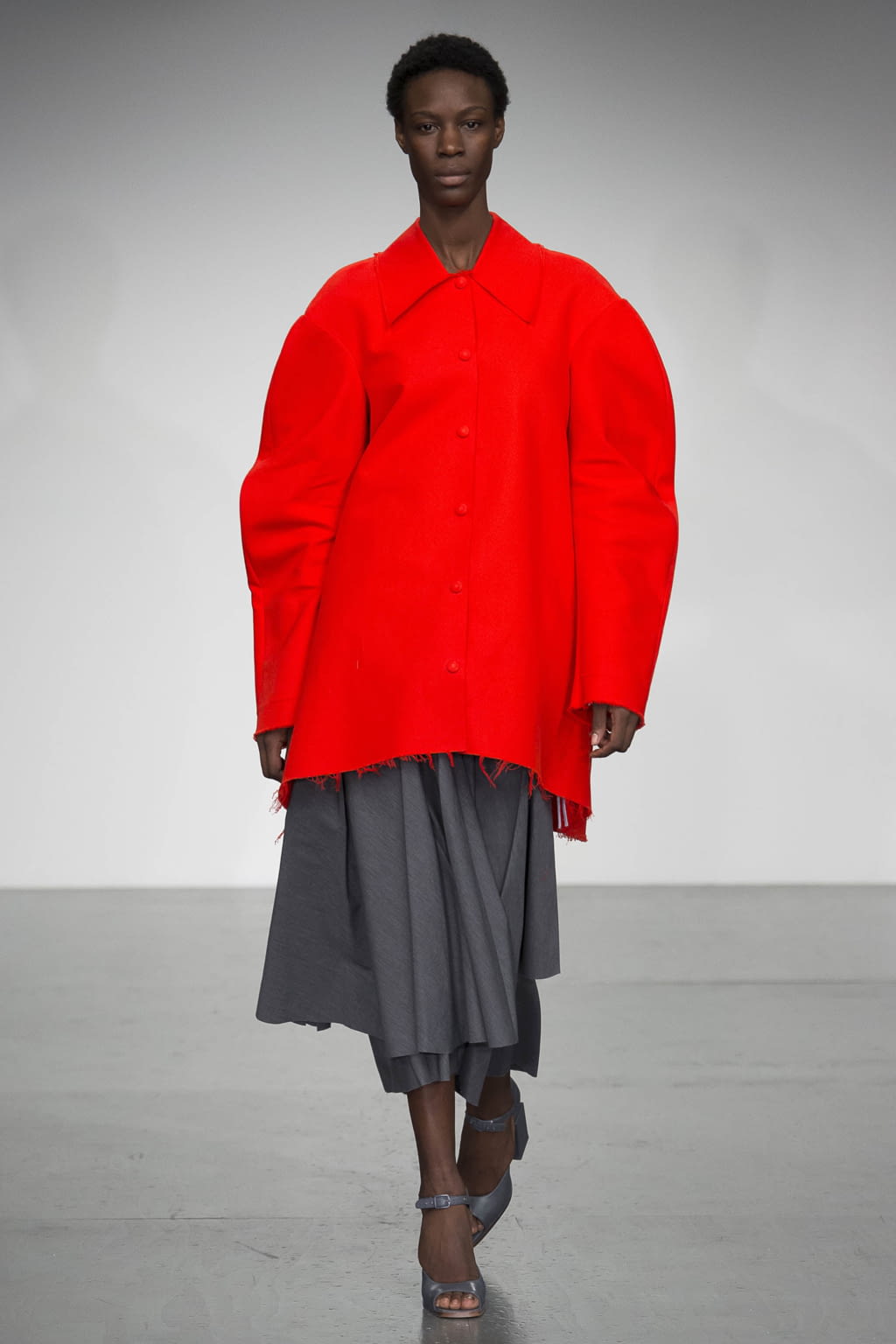 Fashion Week London Spring/Summer 2018 look 13 from the A.W.A.K.E MODE collection womenswear