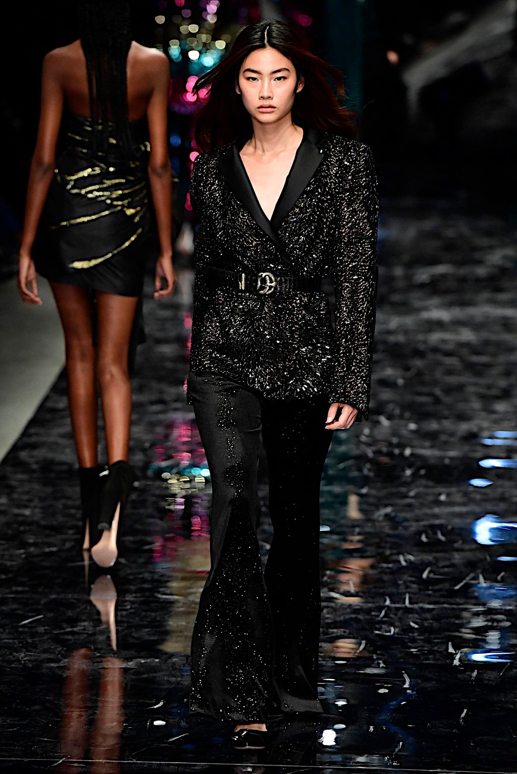 Fashion Week Paris Spring/Summer 2019 look 16 from the Azzaro collection 高级定制