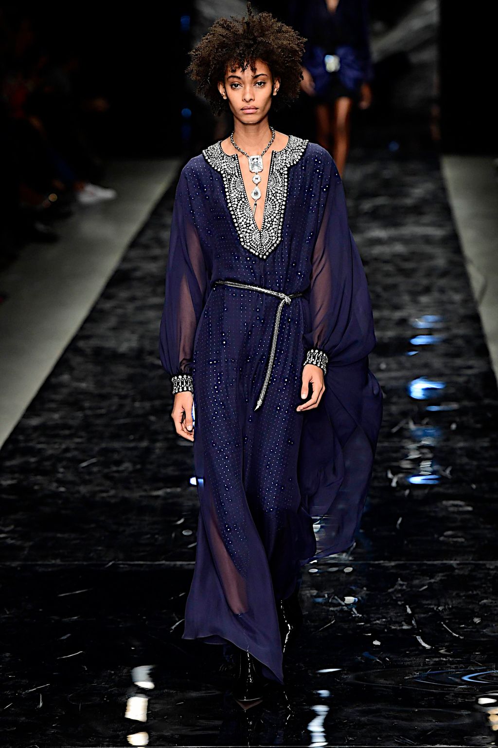 Fashion Week Paris Spring/Summer 2019 look 22 from the Azzaro collection 高级定制