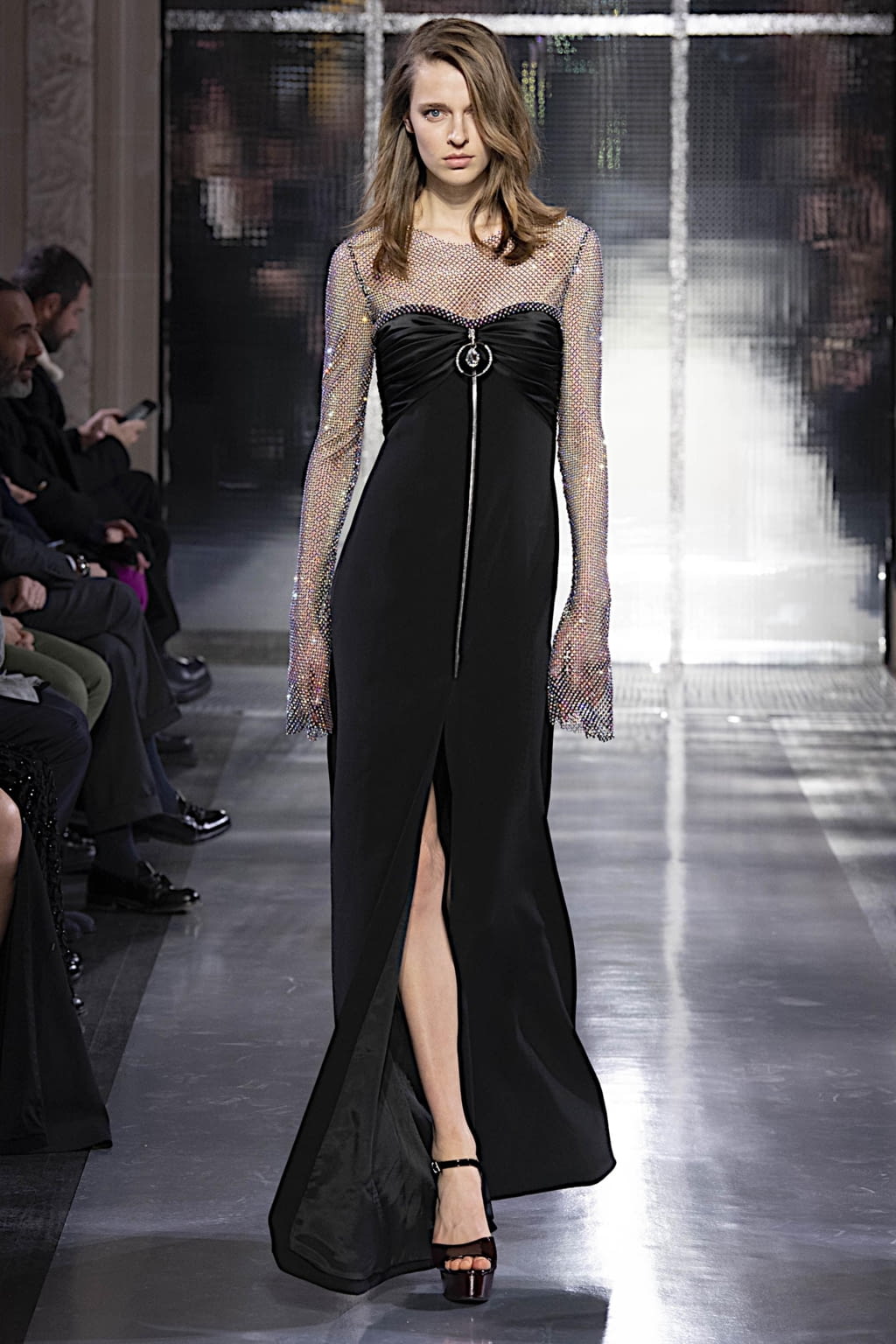 Fashion Week Paris Spring/Summer 2020 look 4 from the Azzaro collection 高级定制