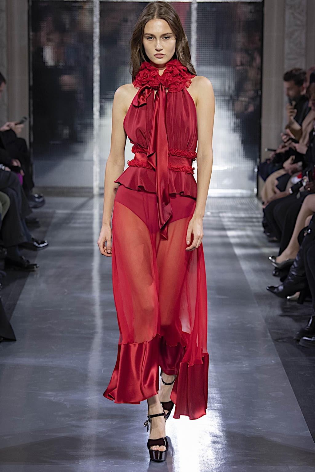 Fashion Week Paris Spring/Summer 2020 look 5 from the Azzaro collection couture