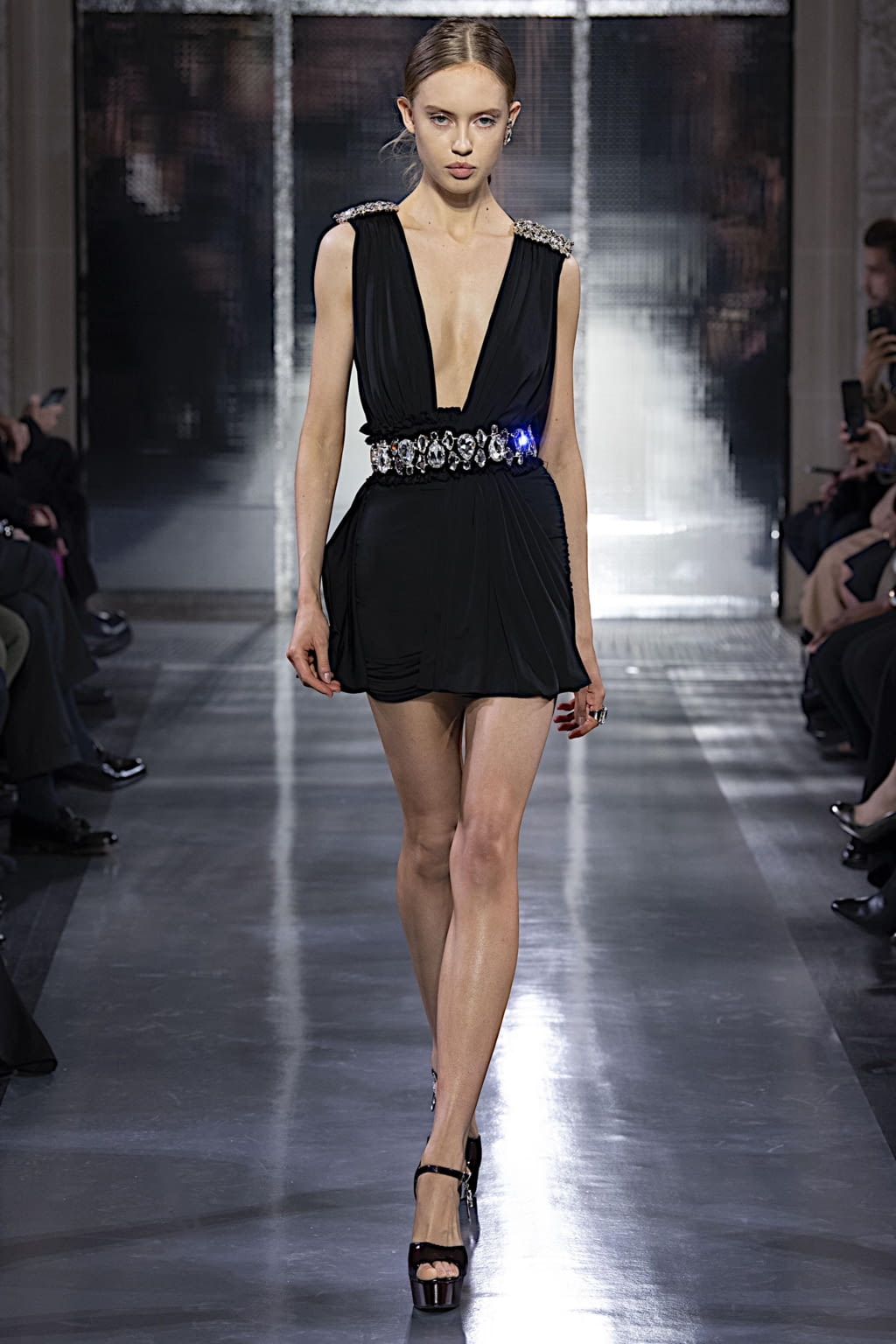 Fashion Week Paris Spring/Summer 2020 look 7 from the Azzaro collection couture