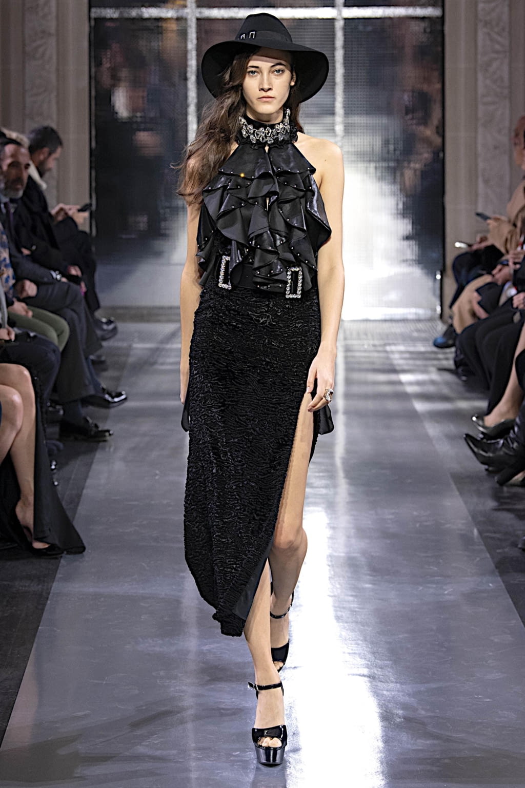 Fashion Week Paris Spring/Summer 2020 look 12 from the Azzaro collection couture